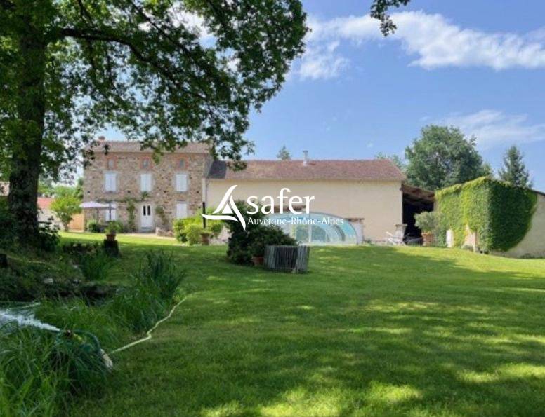 Propiedad ecuestre En venta Puy-de-D&ocirc;me