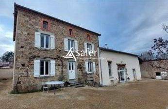 Propiedad ecuestre En venta Puy-de-D&ocirc;me