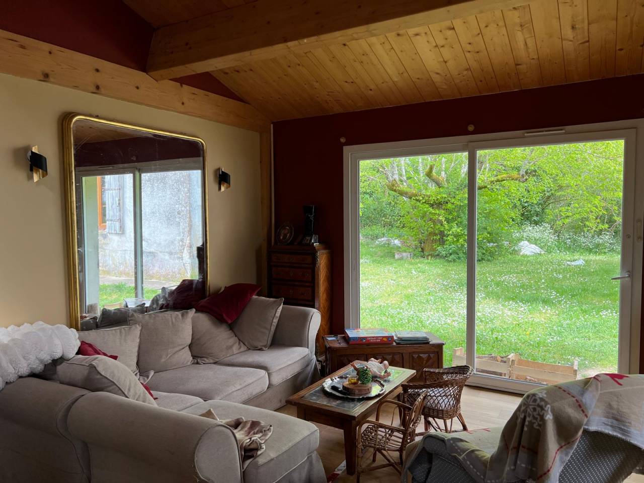 Bonita residencia ecuestre En venta Dordo&ntilde;a