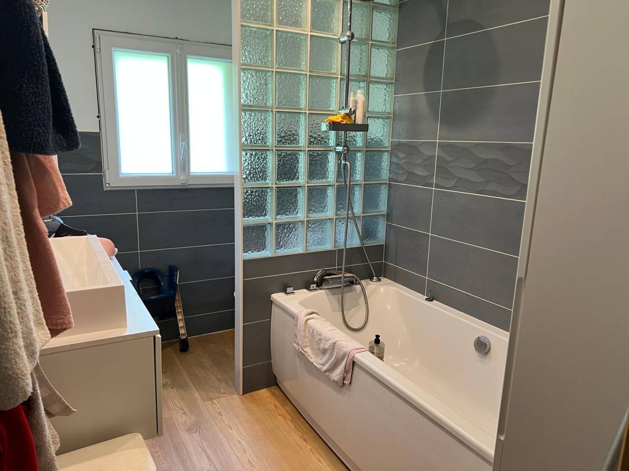 Bonita residencia ecuestre En venta Dordo&ntilde;a