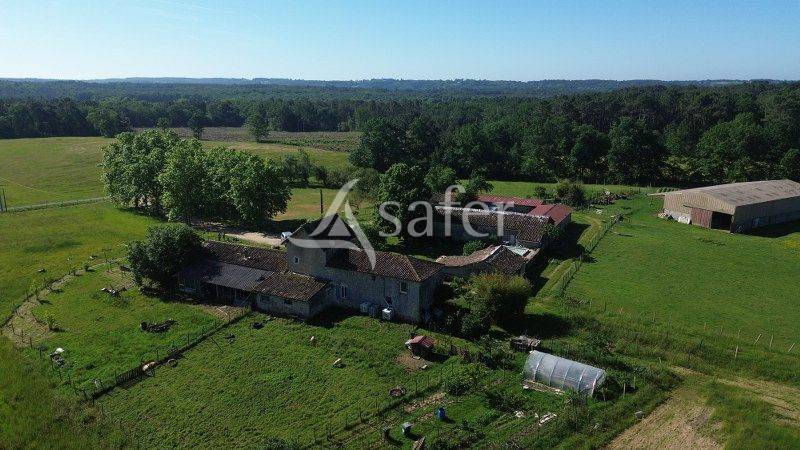 Explotaci&oacute;n agr&iacute;cola En venta Gironda