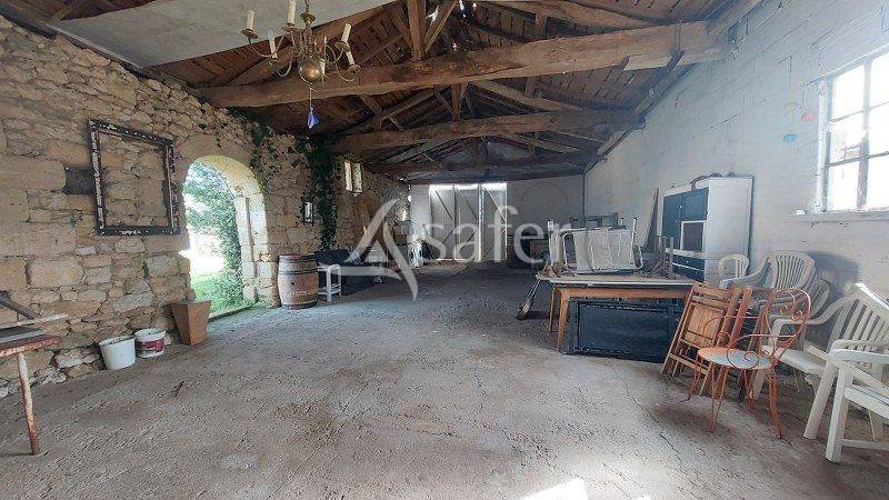 Explotaci&oacute;n agr&iacute;cola En venta Gironda