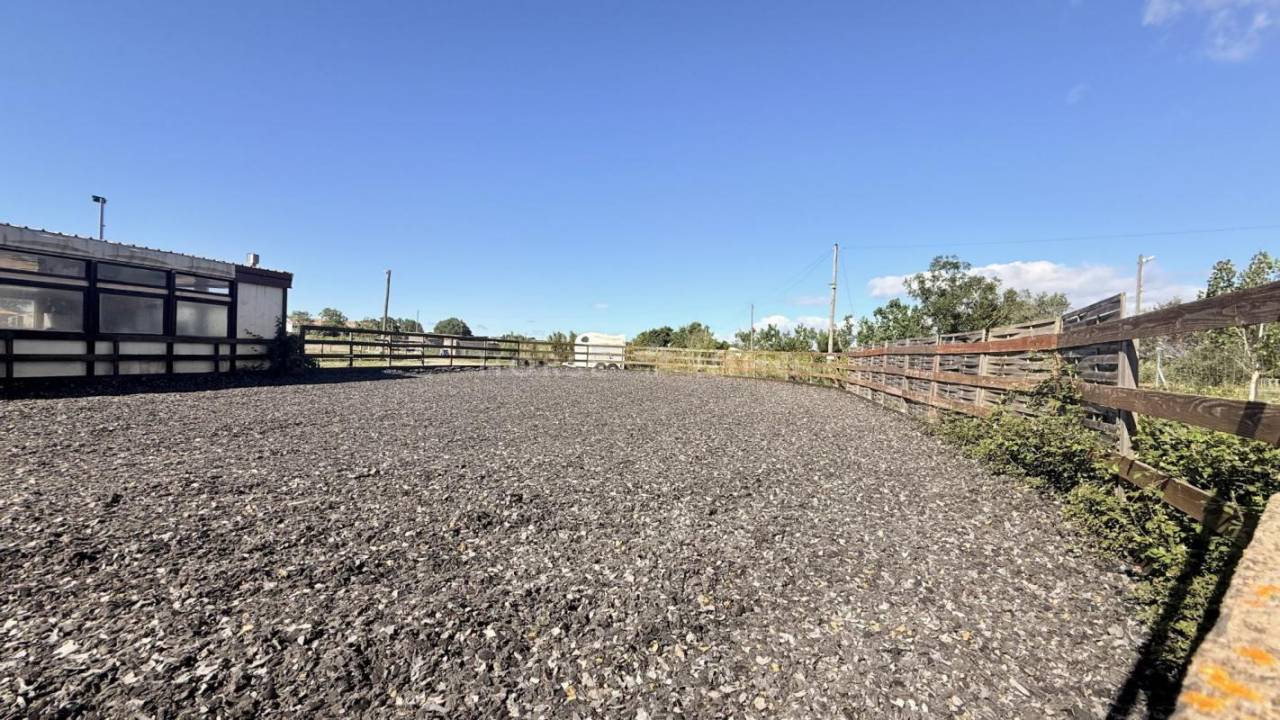 Propiedad ecuestre En venta H&eacute;rault