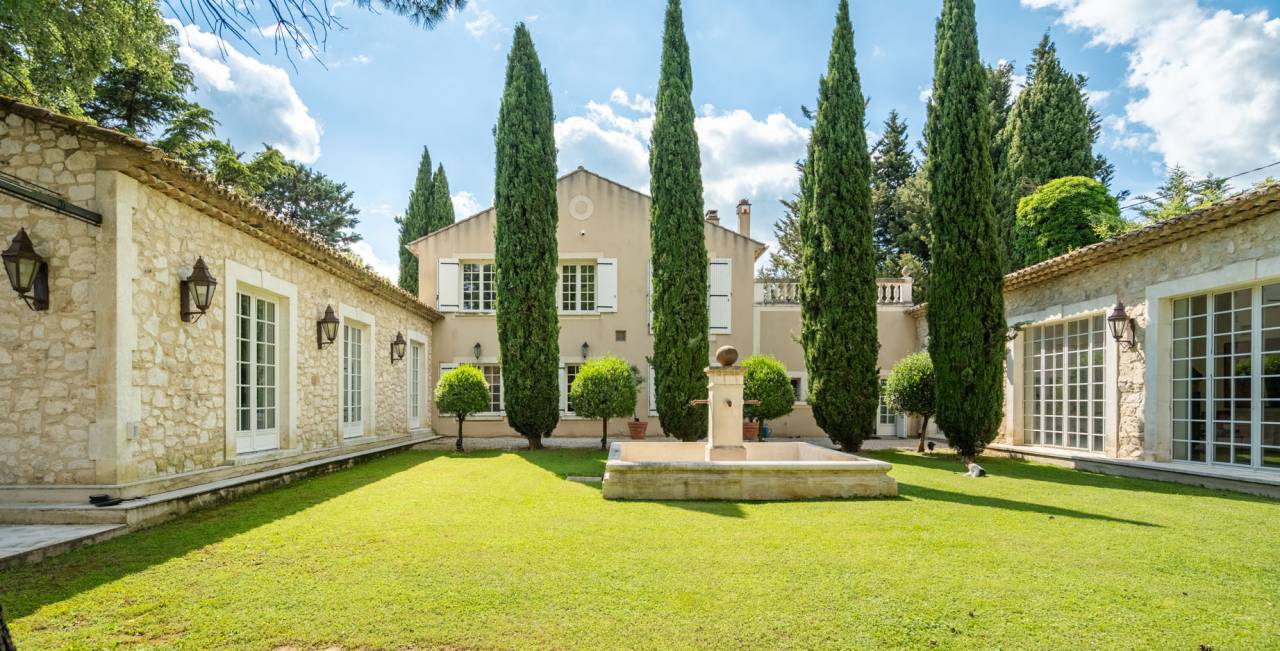 Bonita residencia ecuestre En venta Bocas del R&oacute;dano