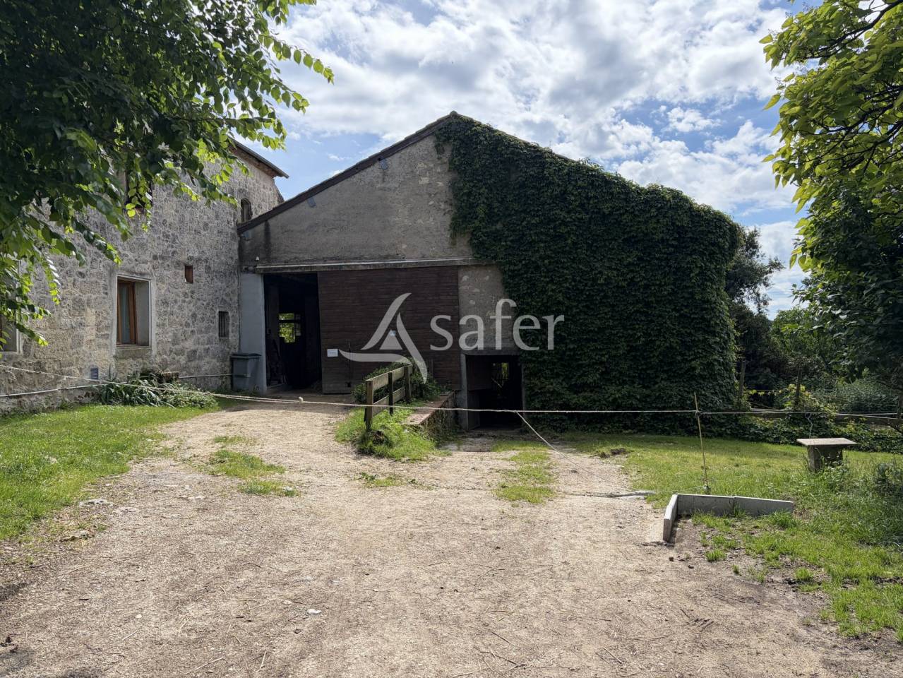 Explotaci&oacute;n agr&iacute;cola En venta Lot y Garona