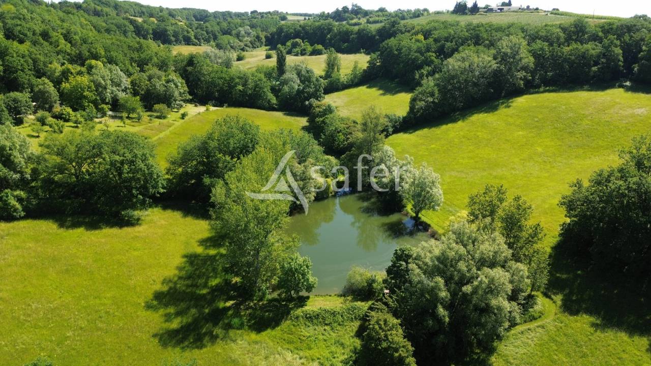 Explotaci&oacute;n agr&iacute;cola En venta Lot y Garona