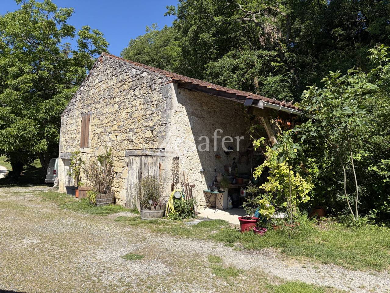 Explotaci&oacute;n agr&iacute;cola En venta Lot y Garona