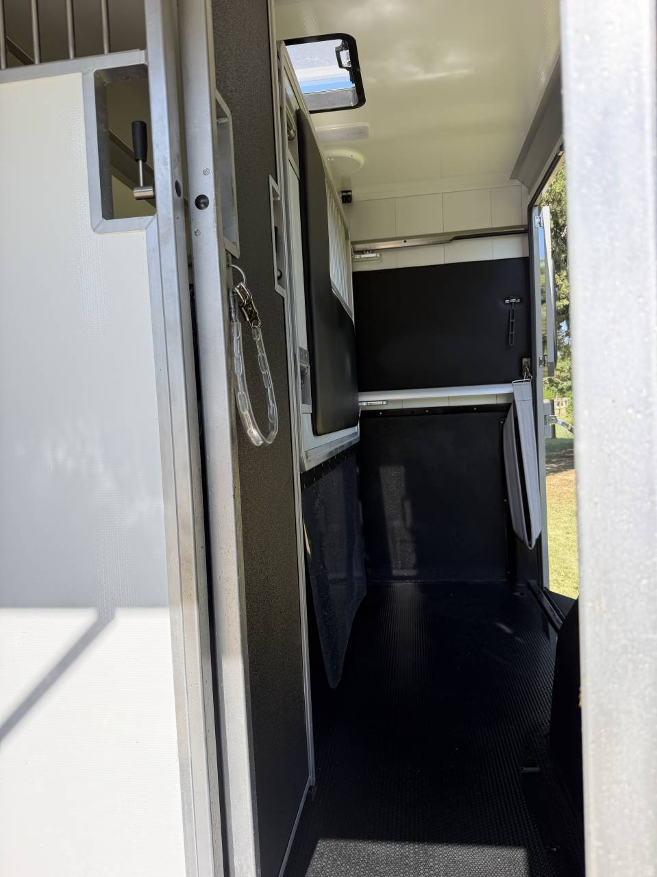 Furgoneta para caballos STX Renault Master 2025 2025 Nuevo