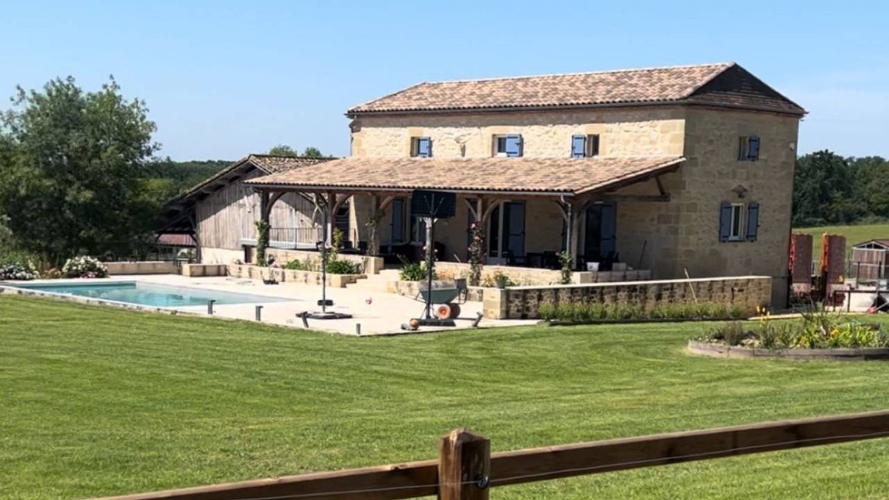 Propiedad ecuestre En venta Lot y Garona