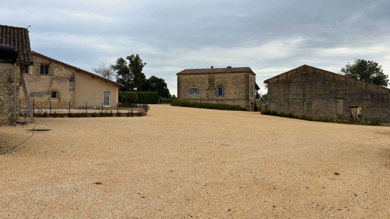Propiedad ecuestre En venta Lot y Garona