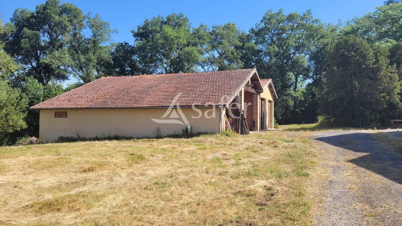 Explotaci&oacute;n agr&iacute;cola En venta Tarn