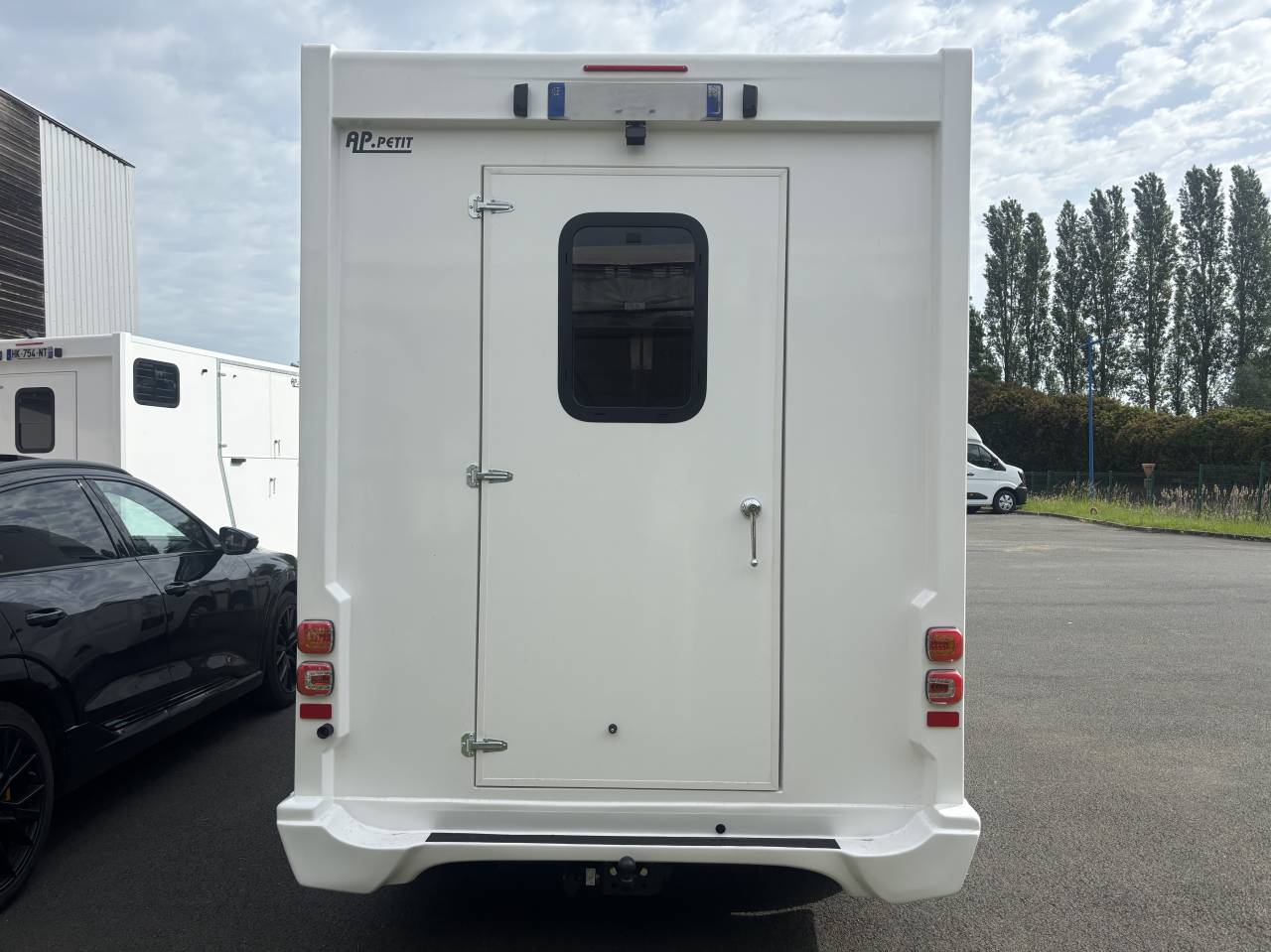 Furgoneta para caballos AP Petit Renault Master L3 2022 Nuevo