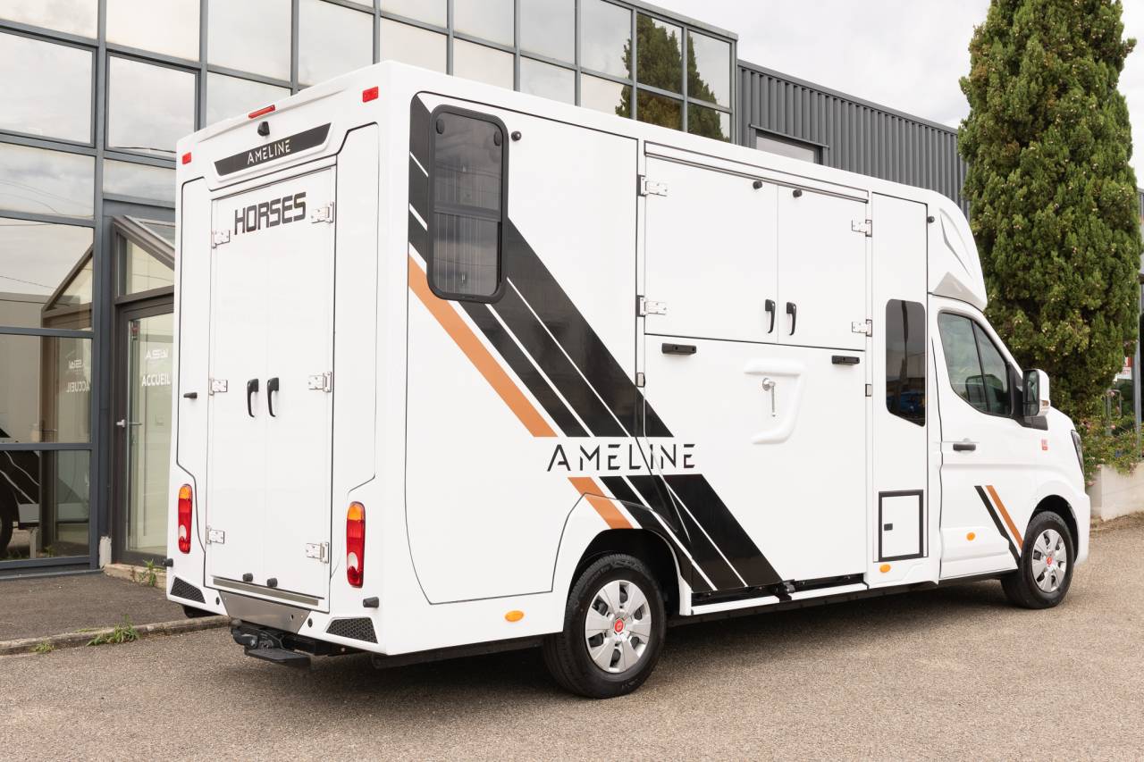 Furgoneta para caballos Renault  2026 Nuevo