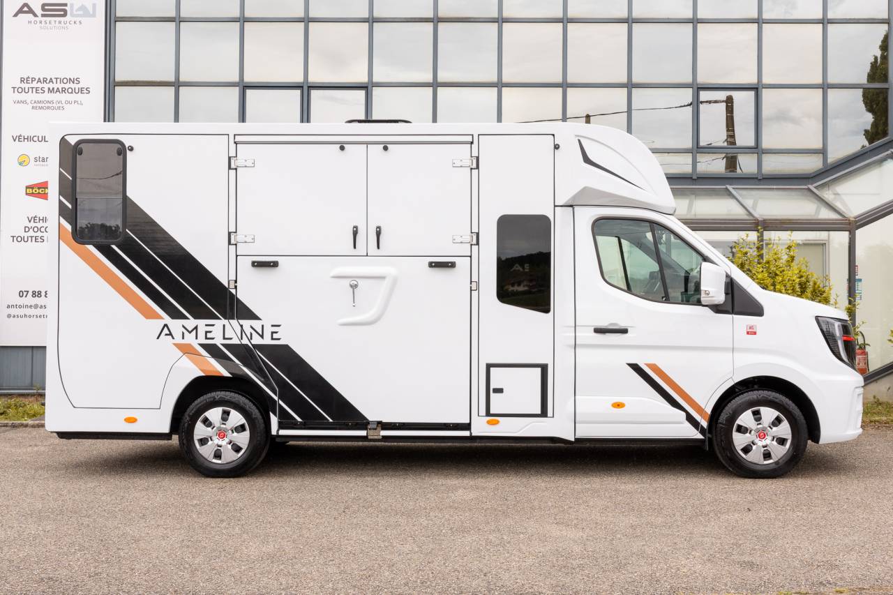 Furgoneta para caballos Renault  2026 Nuevo