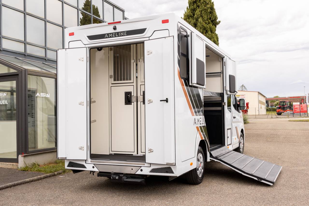 Furgoneta para caballos Renault  2026 Nuevo