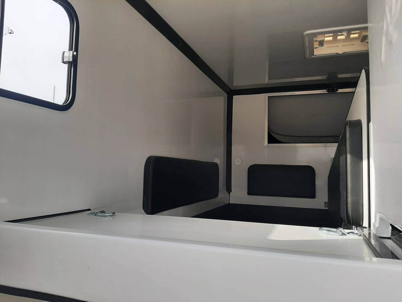 Furgoneta para caballos Renault Master 2015 De segunda mano