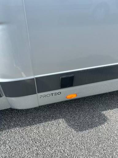 Furgoneta para caballos Theault THEAULT STALLE  renault master 2022 De segunda mano
