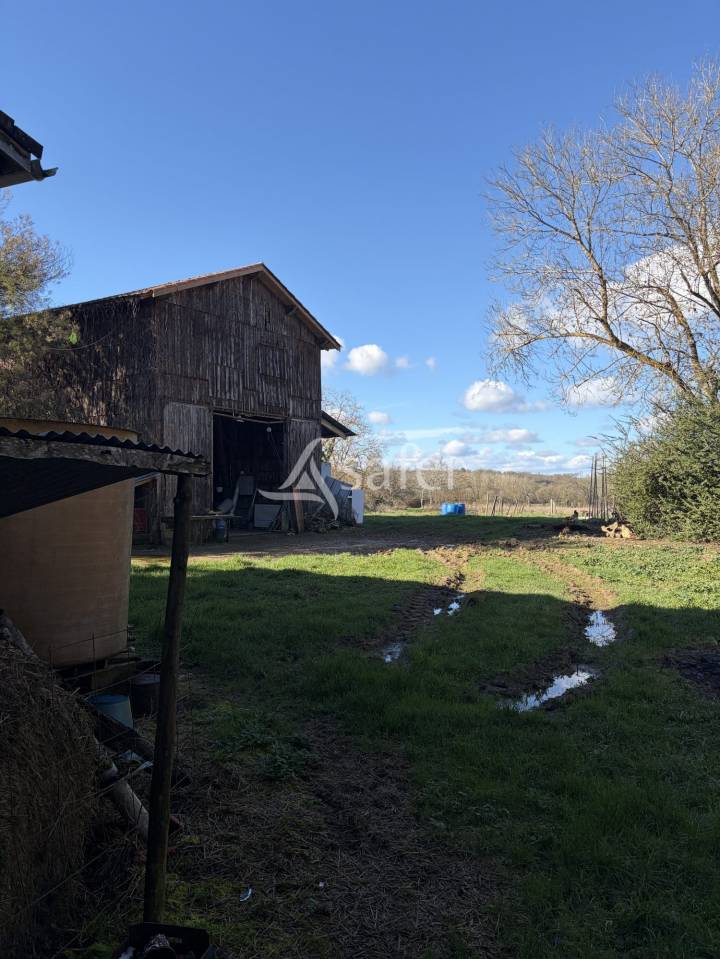 Explotaci&oacute;n agr&iacute;cola En venta Lot y Garona