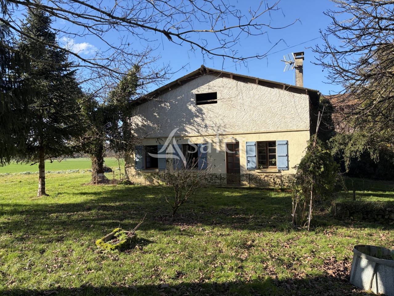 Explotaci&oacute;n agr&iacute;cola En venta Lot y Garona
