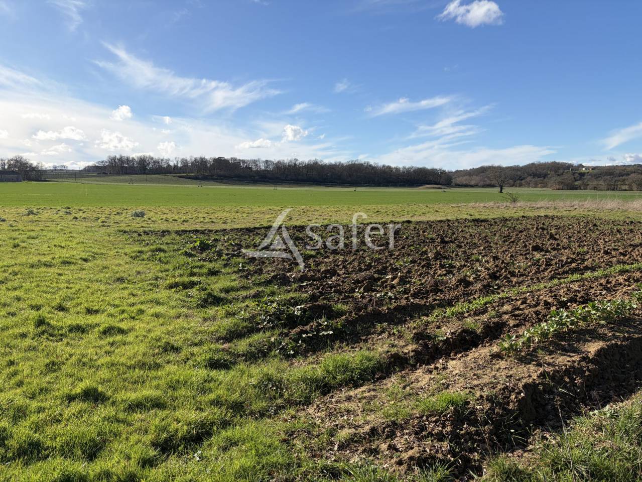 Explotaci&oacute;n agr&iacute;cola En venta Lot y Garona