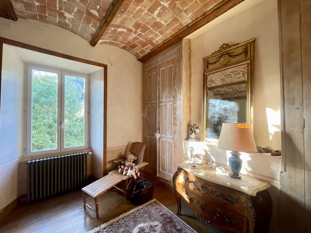 Bonita residencia ecuestre En venta Ard&egrave;che