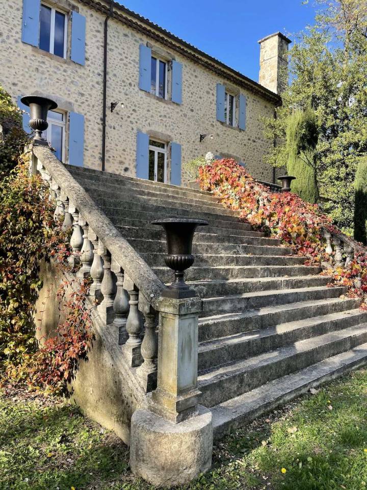 Bonita residencia ecuestre En venta Ard&egrave;che