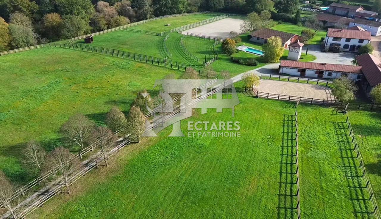 Albergue ecuestre En venta Puy-de-D&ocirc;me