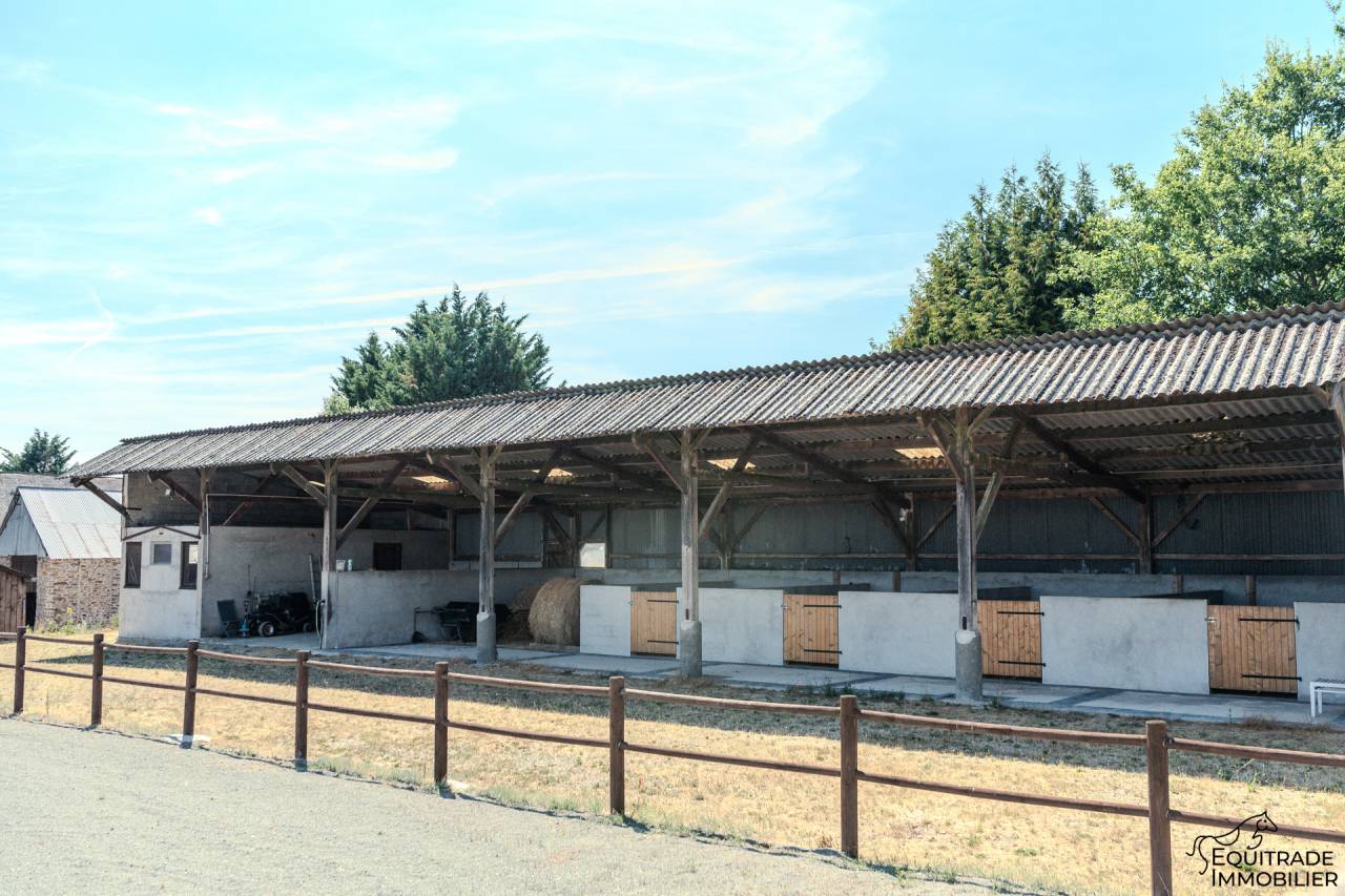 Bonita residencia ecuestre En venta Sarthe