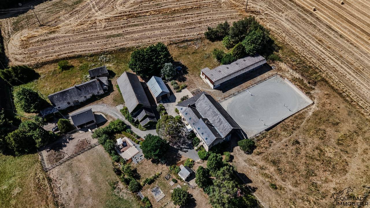 Bonita residencia ecuestre En venta Sarthe