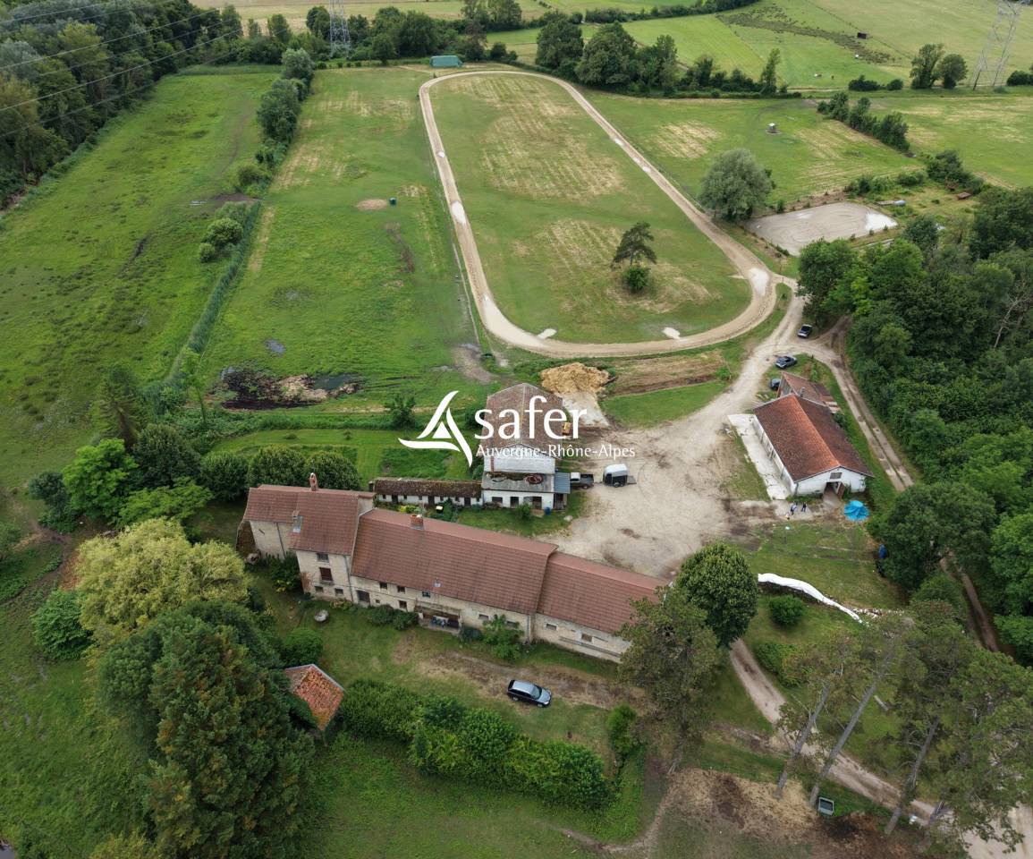 Propiedad ecuestre En venta Is&egrave;re