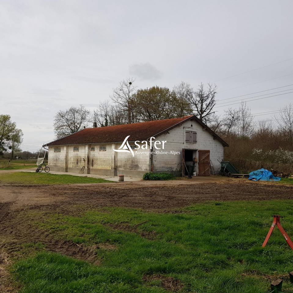 Propiedad ecuestre En venta Is&egrave;re