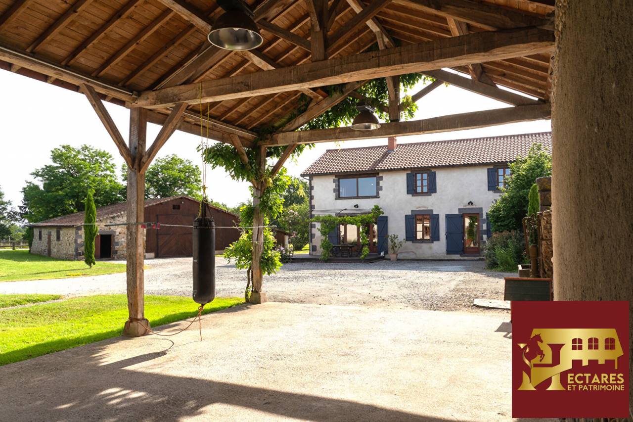 Albergue ecuestre En venta Puy-de-D&ocirc;me