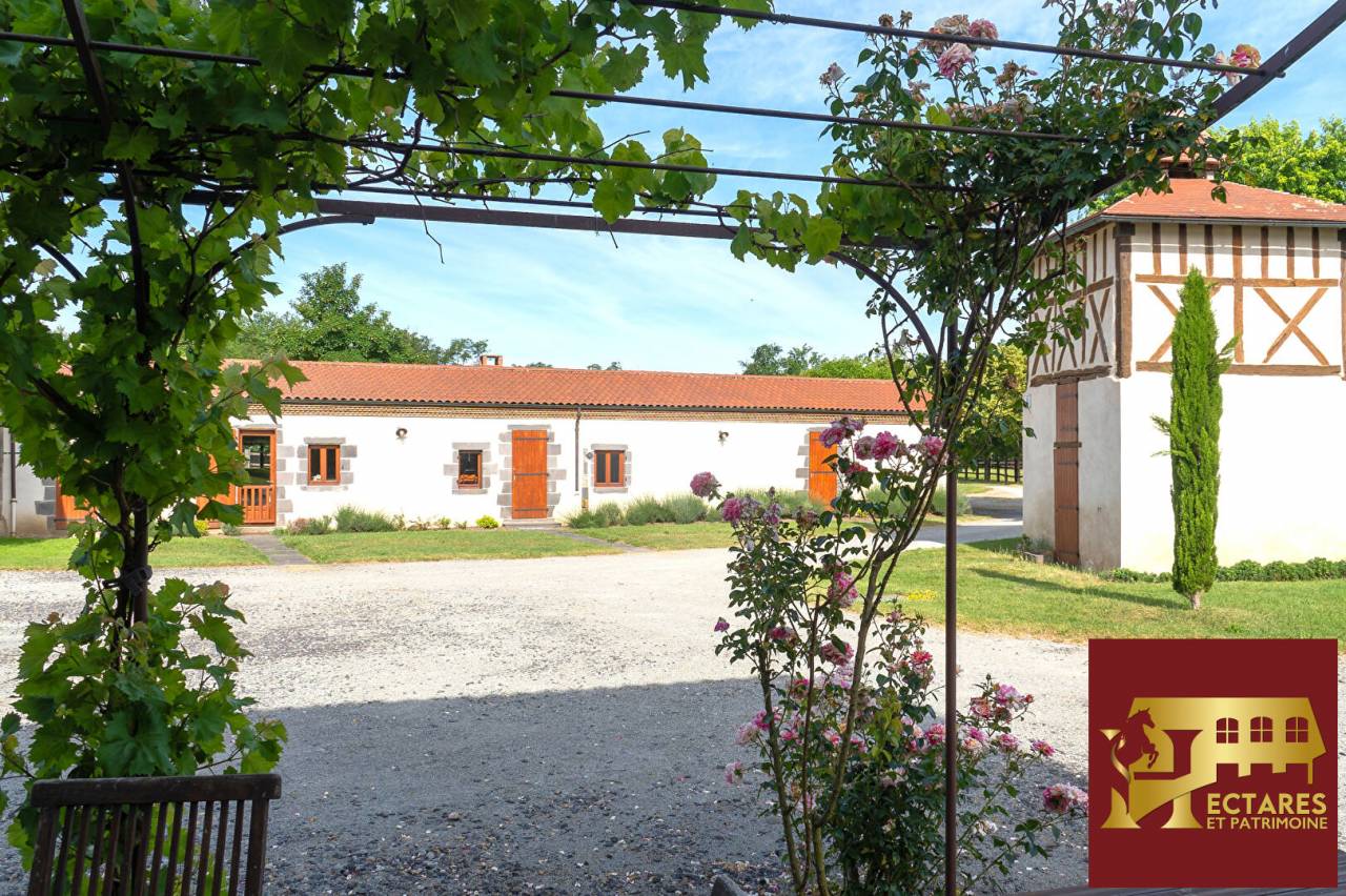Albergue ecuestre En venta Puy-de-D&ocirc;me