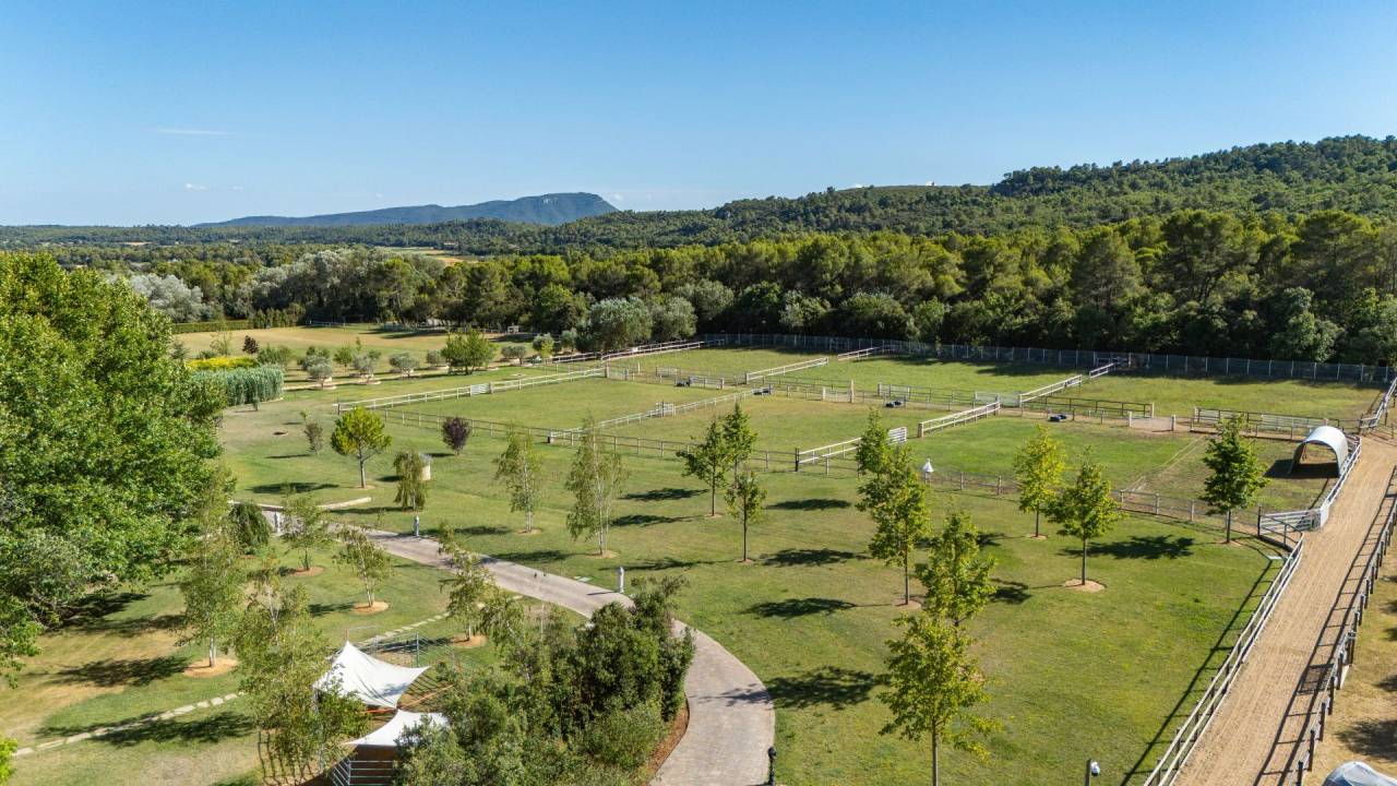 Bonita residencia ecuestre En venta Var