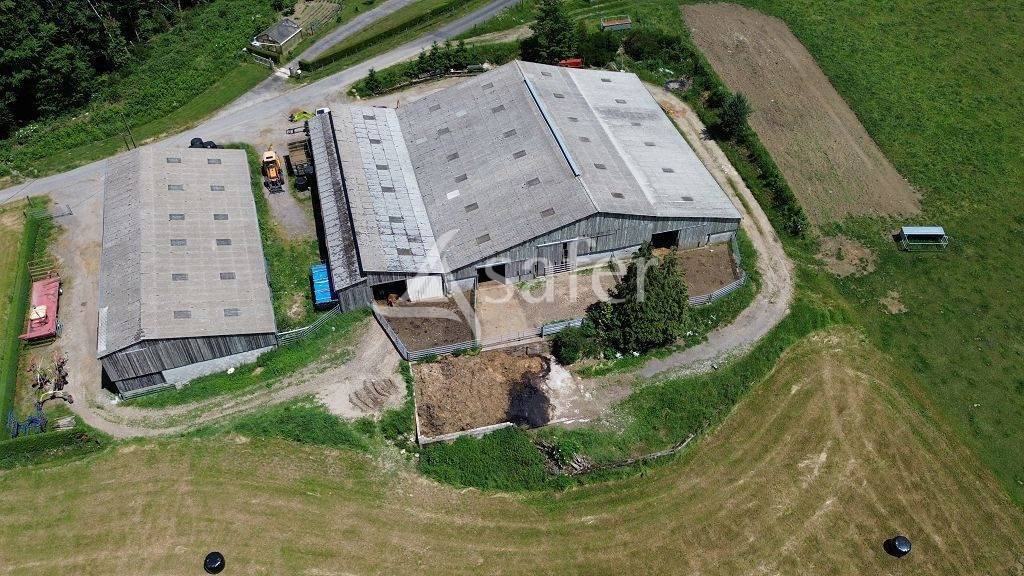 Explotaci&oacute;n agr&iacute;cola En venta Corr&egrave;ze