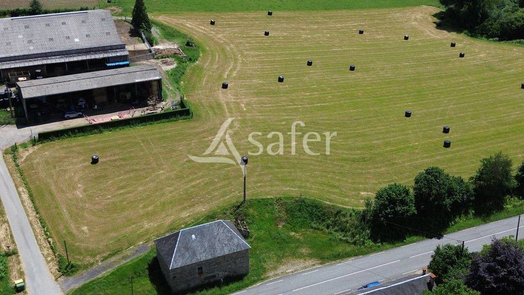 Explotaci&oacute;n agr&iacute;cola En venta Corr&egrave;ze