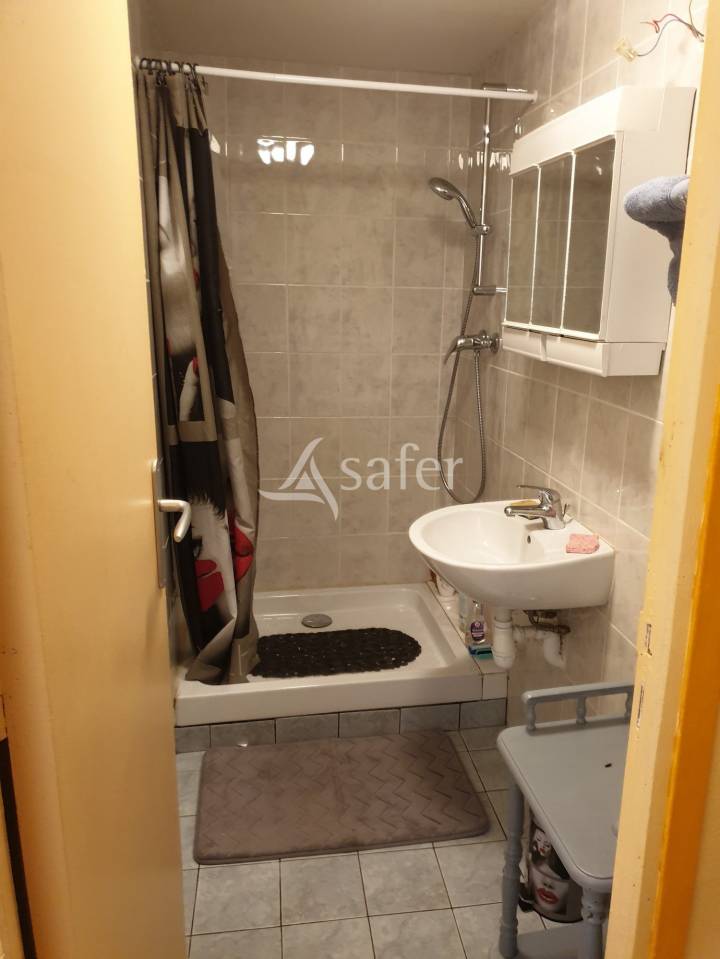 Propiedad ecuestre En venta Vend&eacute;e