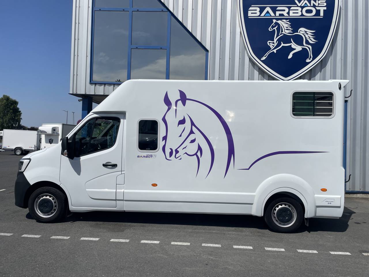 Furgoneta para caballos Otra marca master 2023 De segunda mano