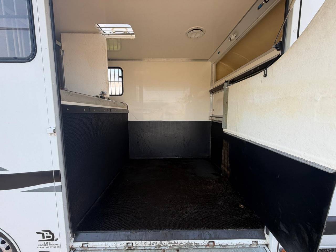 Furgoneta para caballos Opel CAVALCAR 2018 De segunda mano