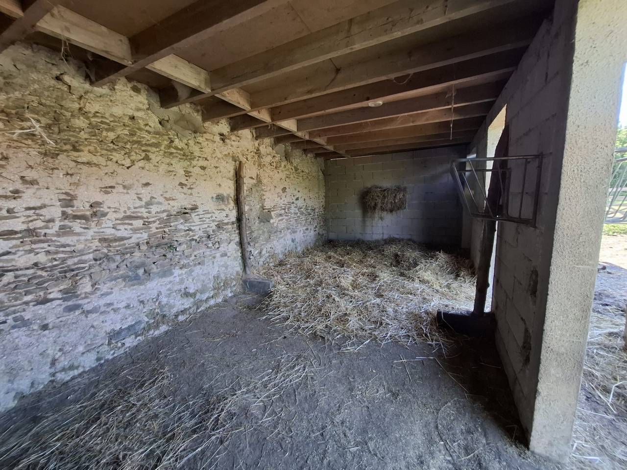 Cuadra de propietarios En venta Mayenne