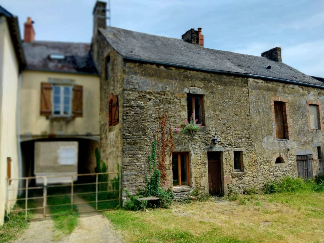 Cuadra de propietarios En venta Mayenne