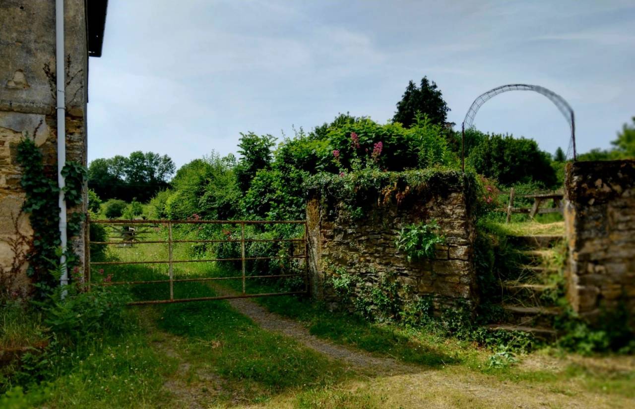 Cuadra de propietarios En venta Mayenne