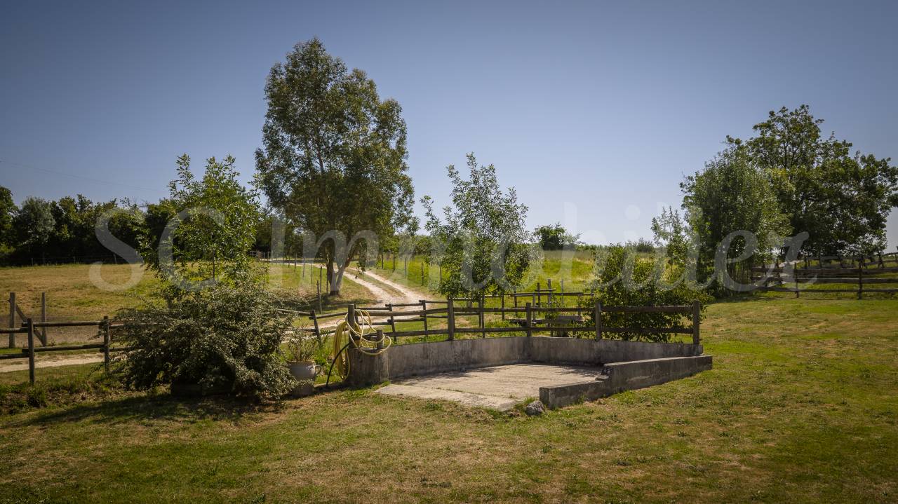 Propiedad ecuestre En venta Lot y Garona
