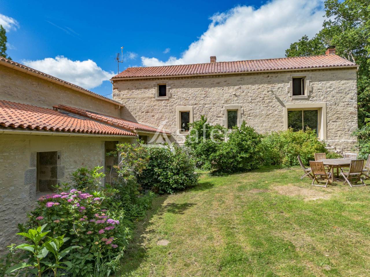 Propiedad rural En venta Vend&eacute;e
