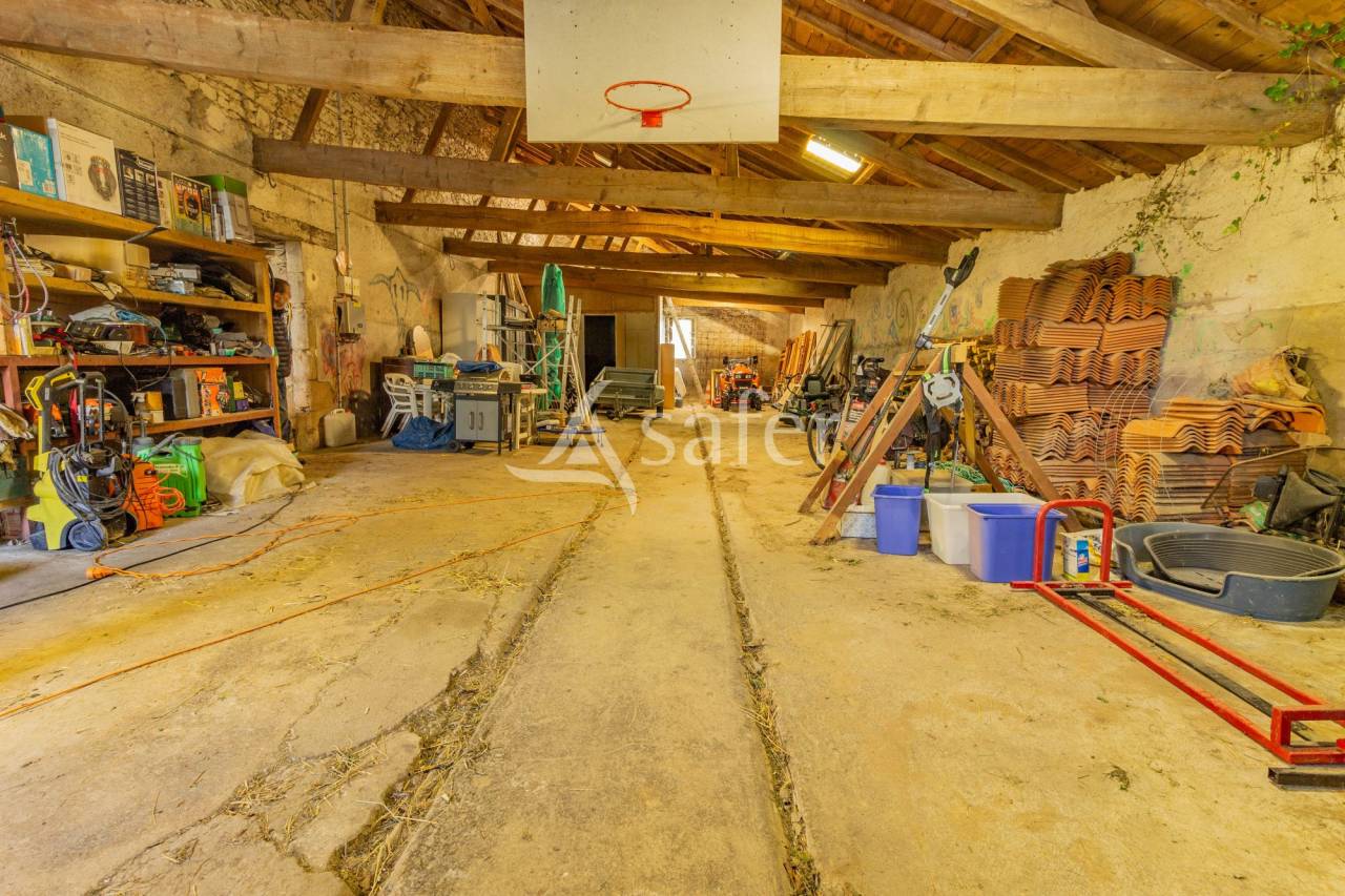 Propiedad rural En venta Vend&eacute;e