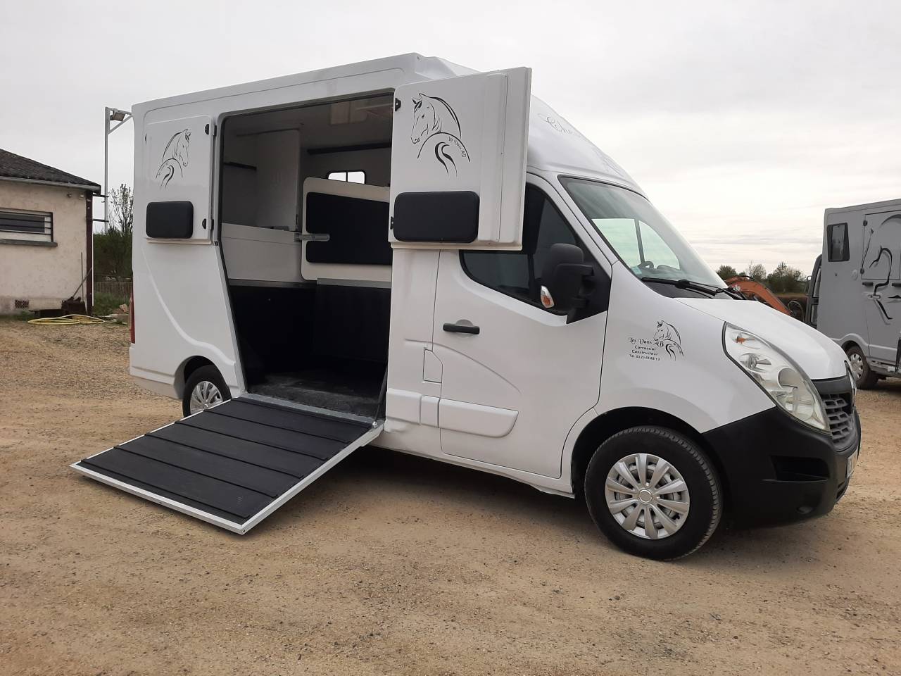 Furgoneta para caballos Renault Master  2017 De segunda mano