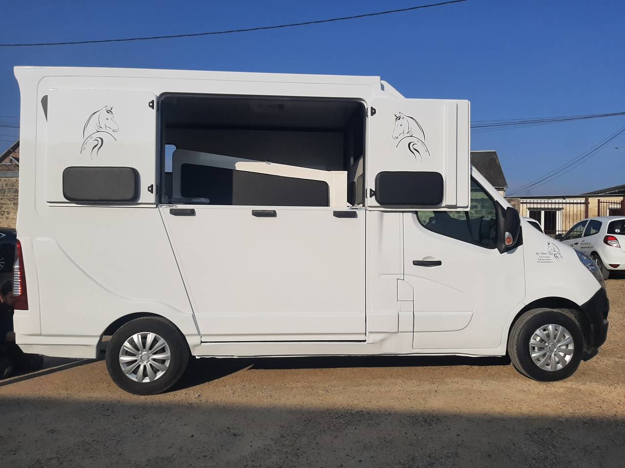 Furgoneta para caballos Renault Master 2018 De segunda mano