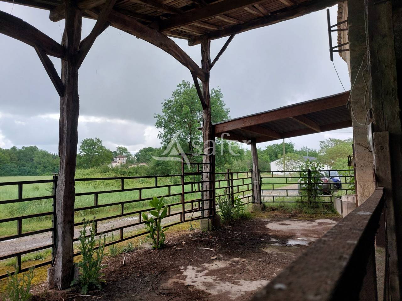 Explotaci&oacute;n agr&iacute;cola En venta Dordo&ntilde;a