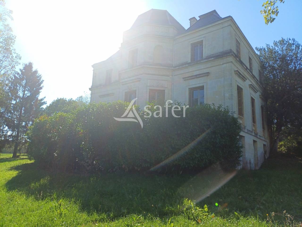 Explotaci&oacute;n agr&iacute;cola En venta Charente Mar&iacute;timo