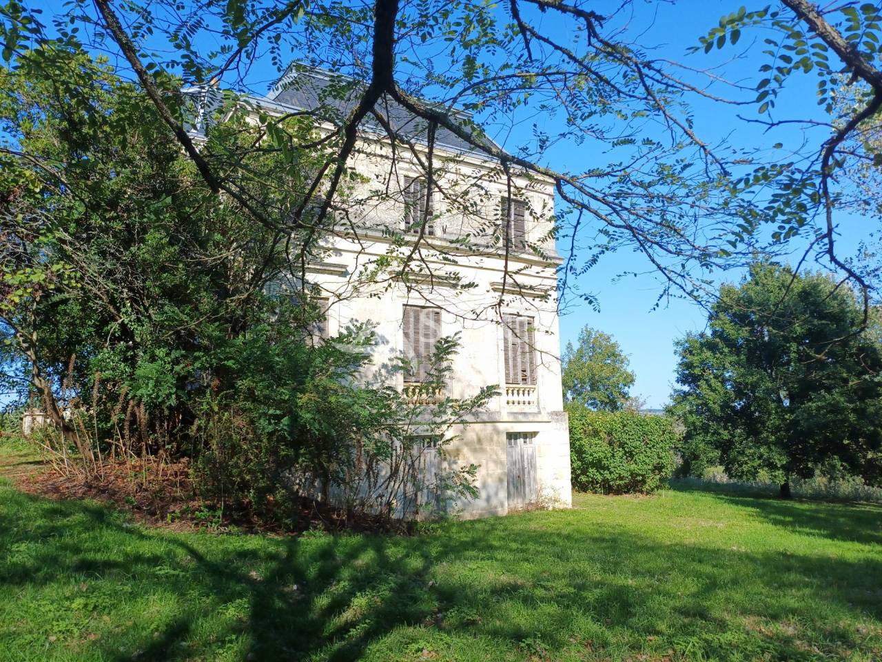 Explotaci&oacute;n agr&iacute;cola En venta Charente Mar&iacute;timo